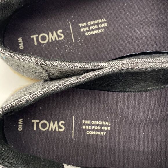 Tom's Classic Espadrille, Gray with Black Dots, size 10 - Picture 4 of 9